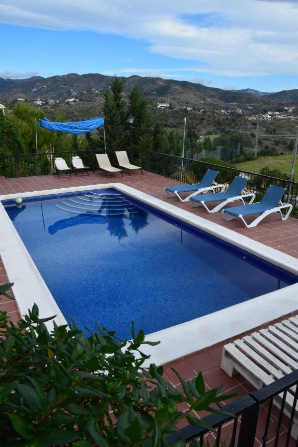 Apartamento-Estudio en Villa con Piscina Málaga Esterno foto