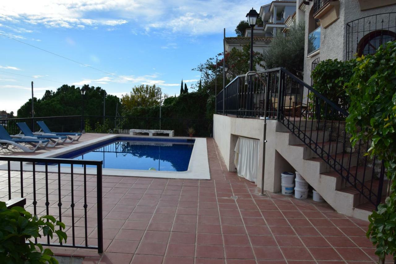 Apartamento-Estudio en Villa con Piscina Málaga Esterno foto